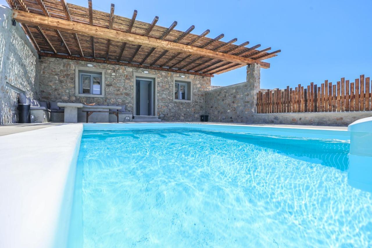 The George With Private Pool, Close To - Chora *