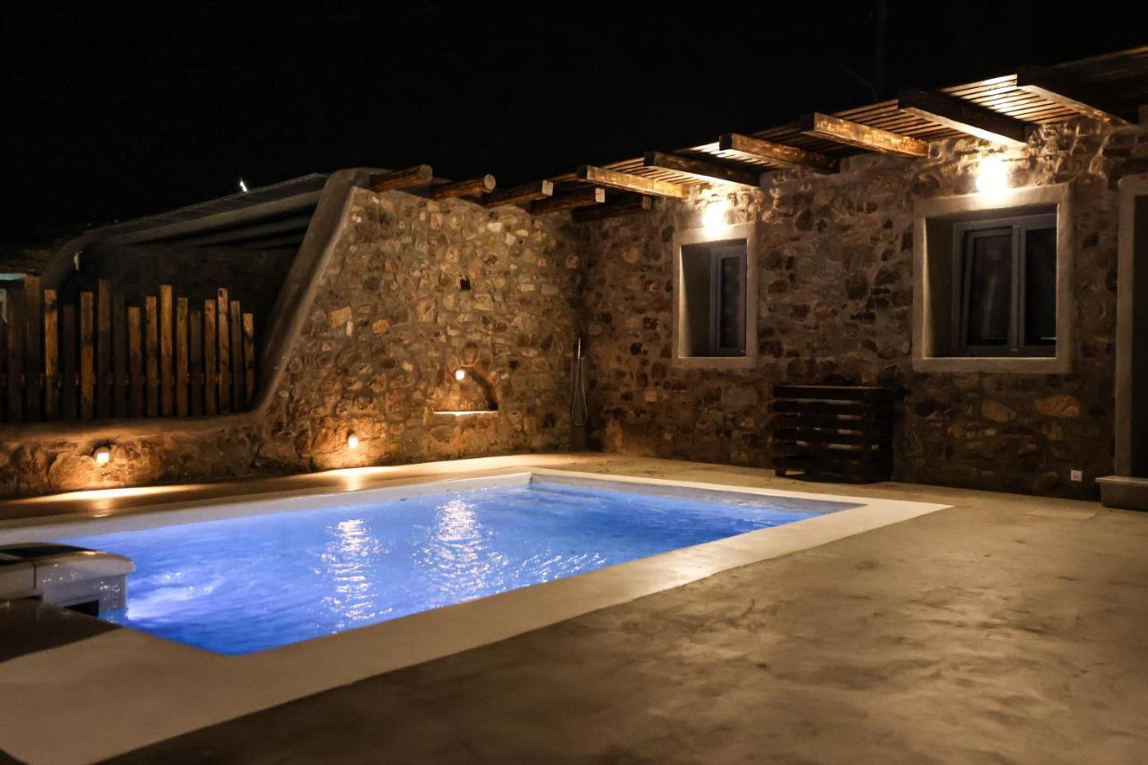 The George With Private Pool, Close To - Chora *