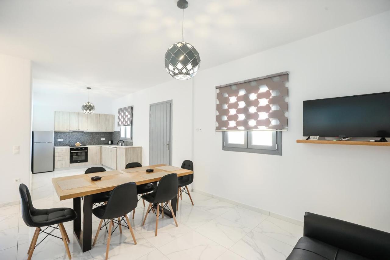Villa The George With Private Pool, Close To - Chora