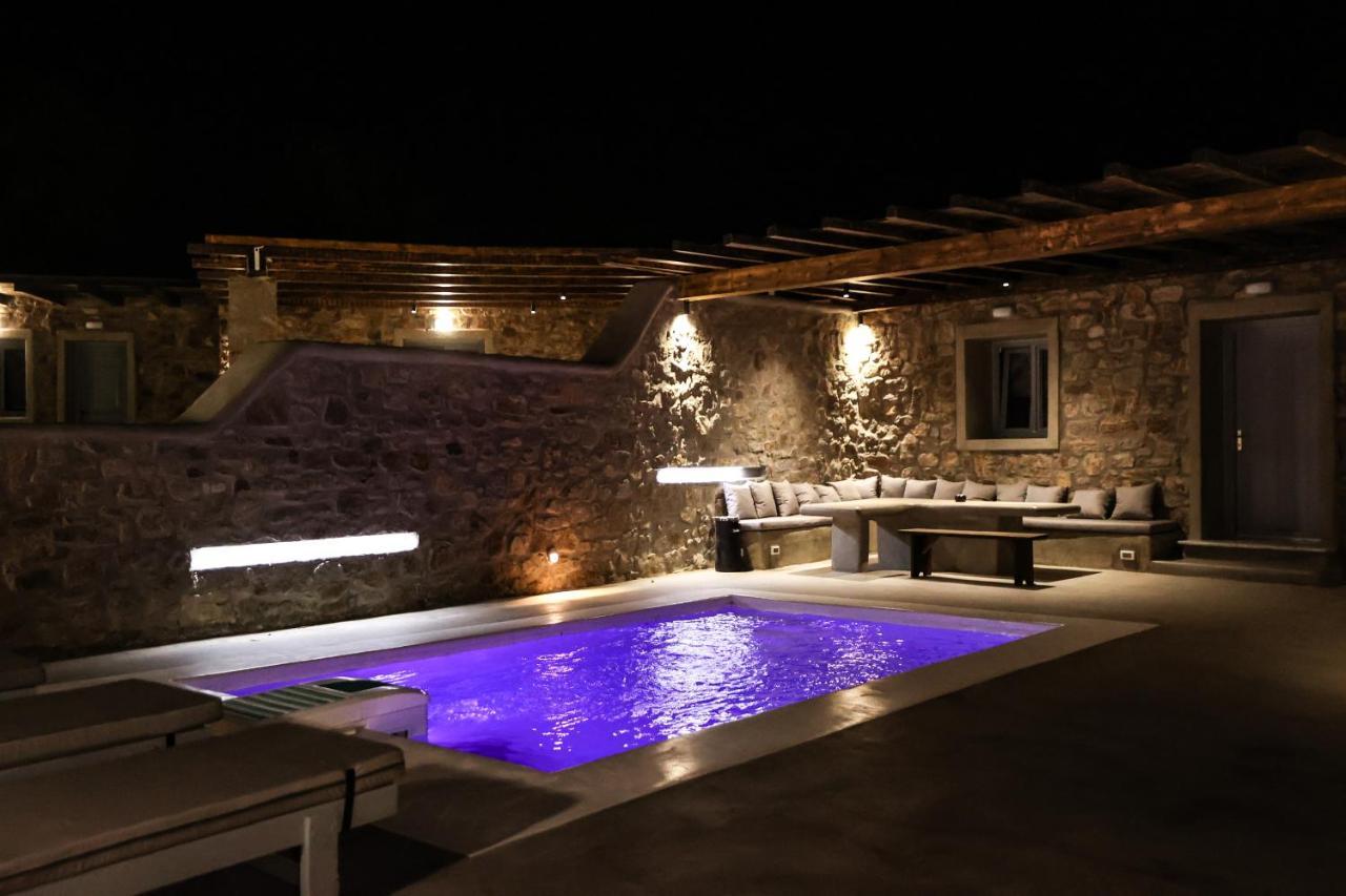The George With Private Pool, Close To - Chora *